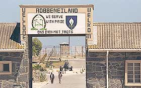  ALLE VIL DIT:  Er man f�rst i S�r-Afrika og Cape Town er fange�ya Robben Island, der Nelson Mandela var fange, et yndet turistm�l.