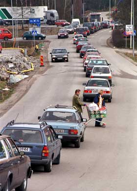 SVENSKEK�: Glem Svenskek�a, du kan spare mye penger ved � handle fra Sverige via nettet. Tollfritak og valutakursen er �rsaken.