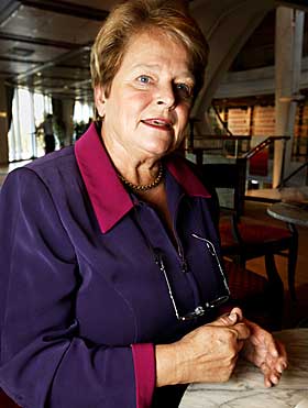 ADVARER:  Gro Harlem Brundtland.