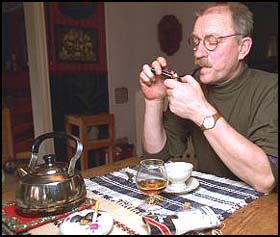 NY FREDRIC DRUM-BOK: Gert Nyg�rdshaug svarer p� lesernes sp�rsm�l.