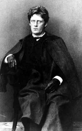 UNG HAMSUN: Dette er lenge, lenge siden. N� �nsker Nasjonalbiblioteket og de fire norske universitetene � lage en st�rre digital base med 
stoff av og om Knut Hamsun.