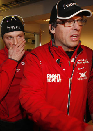 KALDT FORHOLD: H�vard B�kko og Johann Olav Koss er ikke p� talefot. B�kko krever at Koss blir fjernet i kveld om han skal fortsette p� landslaget. 
Foto: Cornelius Poppe, Scanpix