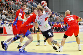 STERK STREK: Frank L�ke storspilte p� streken for Norge. 
Foto: H�kon Mosvold Larsen, Scanpix