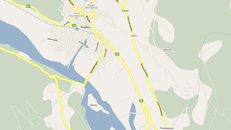 ULYKKE: Trolig kom den unge kvinnen over i feil kj�refelt p� E6 s�r for Ringebu i Gudbrandsdalen. Foto: Google Maps