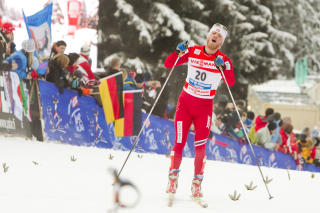 S�LVVINNER: Martin Johnsrud Sundby. Foto: Heiko Junge / SCANXPIX.