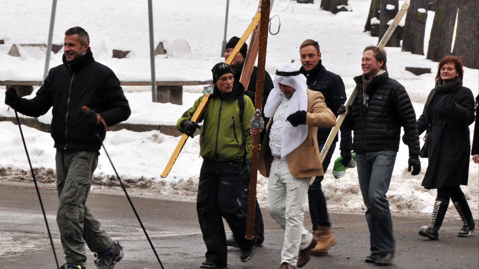 MORAL-MARKERING: Trond-Alexander Tune (Skeive Ski)  og Kaltham Alexander Lie (Skeiv Verden) var blant initativtakerne for dagens markering. I dag gikk tretti homofil p� ski over Gr�nland for � vise at Gr�nland er et sted for alle. Foto:Reidar Engesbak/Blikk