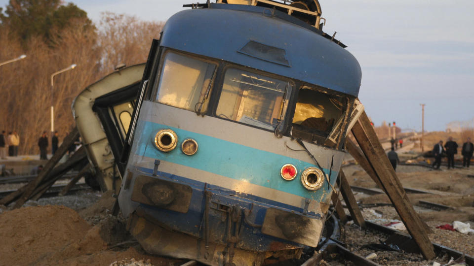 SPORET AV: Bremsene skal ha sluttet � virke, fortalte lokf�reren. Foto: Reuters/Scanpix