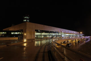  FLYPLASSEN:  Den styrtede Boeing 737-maskinen fra Ethiopian Airlines tok av her fra Rafik Harairi International Airport i Beirut klokka 03.10 lokal tid. Flyet med 92 ombord skulle til Addis Abeba, men forsvant fra radaraskjermene etter fem minutter. FOTO: REUTERS/SCANPIX.