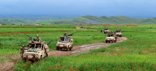 AKTIVT OMR�DE: Norske soldater er her fotografert p� oppdrag i Ghowrmach-distriktet, hvor en norsk soldat ble drept mandag. Afghanske oppr�rere er sv�rt aktive i dette omr�det, melder Forsvaret. Illustrasjonsfoto: Scanpix