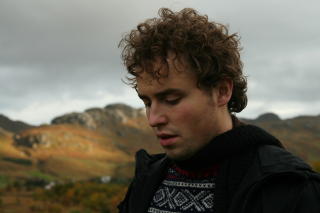DR�MMENDE: Petter Carlsen beskriver musikken sin som litt atmosf�risk og dr�mmende popmusikk. Foto: K�re Martens