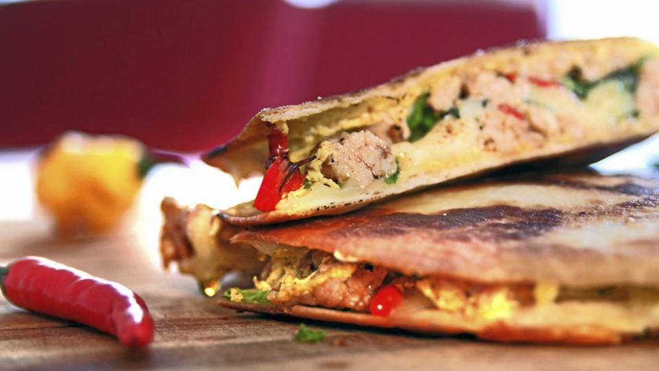 QUESADILLA: Den geniale meksikanske retten som er spr� og myk p� en gang. Foto: Erik Hannemann