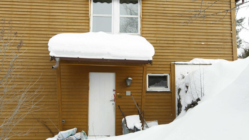 FUNNET D�D: En 72 �r gammel mannen ble funnet d�d av naboer i januar. I november stengte Hafslund str�mmen i huset etter manglende innbetaling. Foto: BJ�RN LANGSEM