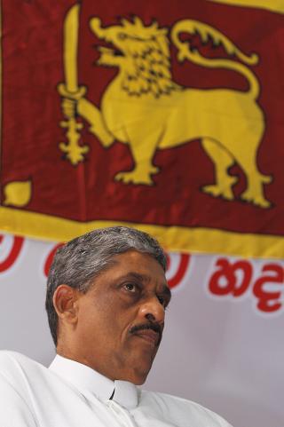 F�LER SEG TRUET: Sarath Fonseka. Foto: EPA/Scanpix