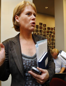 - Frp vil rasere dagens skoler