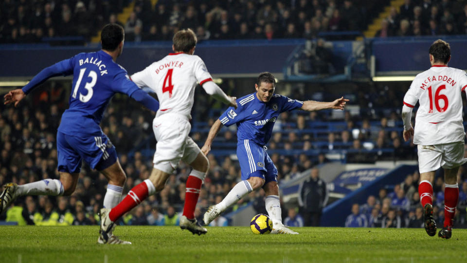Frank Lampard var svært delaktig i Chelseas overbevisende 3-0 seier mot Birmingham da han scoret to av hjemmelagets mål.Foto: SCANPIX/AP Photo/Matt Dunham
