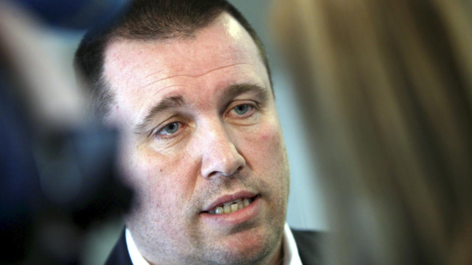 FERDIG: Tom Nordlie har m�tt pressen for siste gang som Fredrikstad-trener. Nordlie gir seg etter bare fem m�neder i klubben.
Foto: Morten Holm / SCANPIX