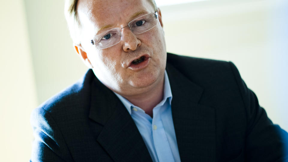 VIL HURTIGUTDANNE POLITI:  Per Sandberg mener det holder med ett �rs utdanning for � knipe fartssyndere. Foto: H�kon Eikesdal
