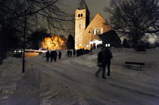 MINNESTUND: Tirsdag ble det holdt minnestund i Gressvik kirke for den drepte soldaten Claes Joachim Olsson Foto: John T. Pedersen / Dagbladet