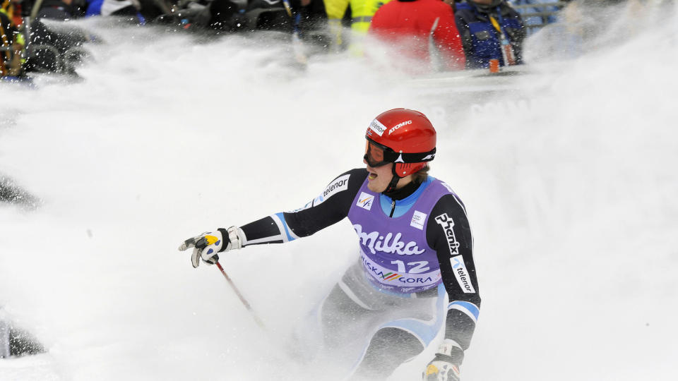 HAR OL-FORMEN INNE: Kjetil Jansrud ble nummer tre i g�r. I dag leder han storslal�mrennet etter 1. omgang. Foto:   REUTERS/Srdjan Zivulovic
