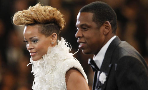 EKTEMANNEN: Jay-Z fikk totalt tre priser, og mottok for beste rapsamarbeid med Rihanna. Foto: SCANPIX