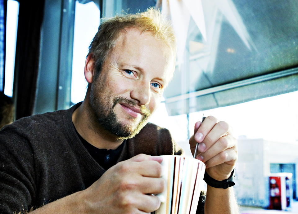 Oslo, 20091217. Ute til lunsj med skuespiller Hallvard Holmen p� Sagene Lunsjbar.
Foto: Nina Hansen / Dagbladet