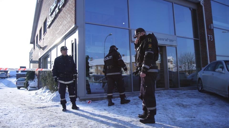 �STEDET:  Skytingen skal ha skjedd ved en bilforretning i Oslo. Foto: Svein Gustav Wilhelmsen