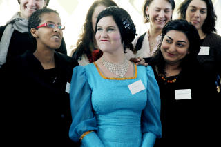STERKE PERSONLIGHETER: I panelet har likestillingsministeren f�tt med seg en rekke sterke personligheter med mye erfaring og ulike bagasje. Her fra venstre: Forfatteren Amal Aden, programleder Christine Koht og komiker og kronik� Shabana Rehman Gaarder. Foto: Jacques Hvistendahl /Dagbladet