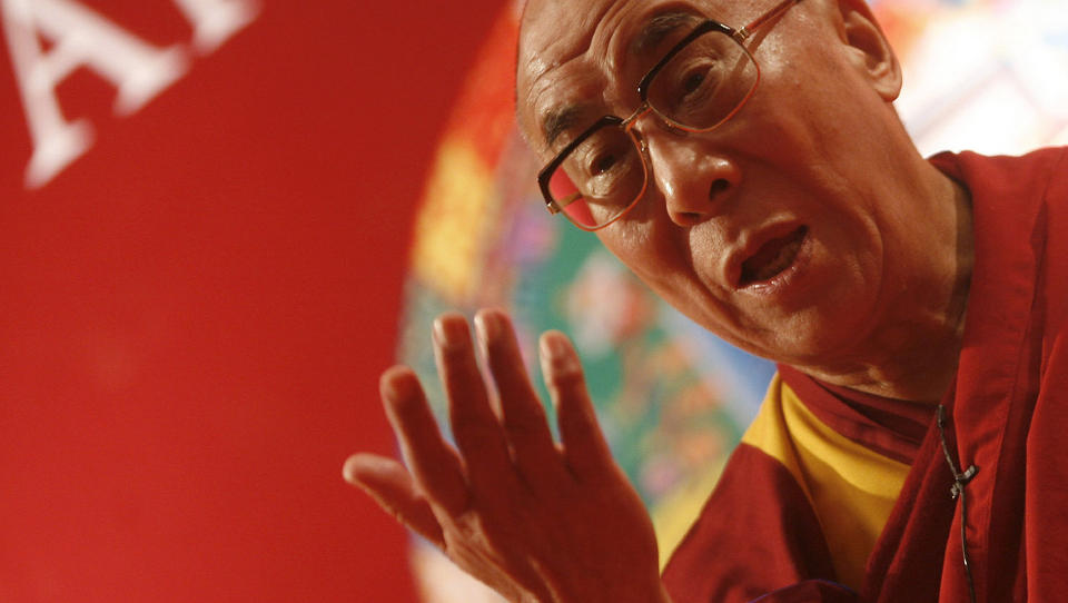 MISLIKT AV KINESERNE: Dalai Lama. Foto: REUTERS/Parth Sanyal/Scanpix