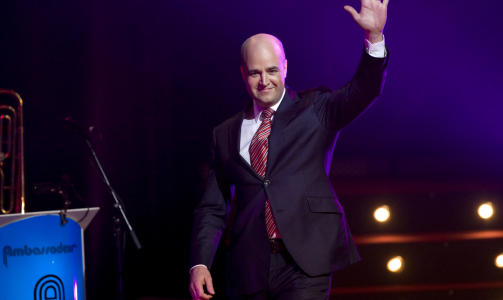 M�TT MED JUBEL: Ingen visste at gaygallaen hadde sikret seg statsministeren som prisutdeler. Foto: STELLA PICTURES