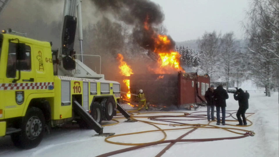 BRANT NED: Vestsida skole i Oppland. MMS-foto: Kim Marius Karlsen