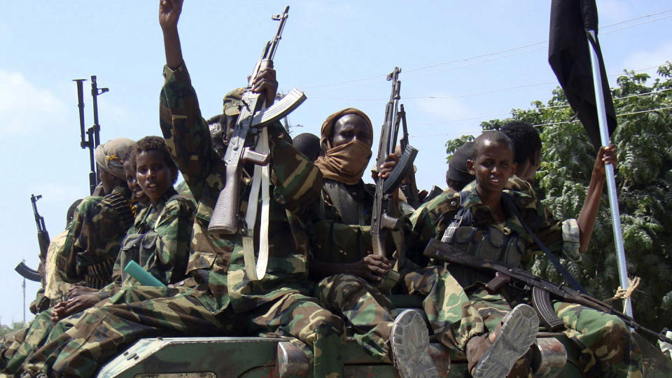 I KONFLIKT: Islamistoppr�rere i Somalias hovedstad Mogadishu tidligere denne m�neden. Foto: REUTERS / Feisal Omar / SCANPIX
