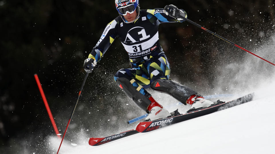 IKKE FRISK: Aksel Lund Svindal har ikke blitt skikkelig kvitt forkj�lelsen han p�dro seg i romjula. N� er det bare �tte dager til OL-�pningen. 
Foto: Cornelius Poppe, Scanpix