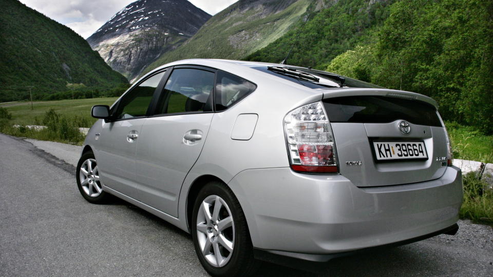 ULYKKER BEKREFTET: Toyotas mareritt fortsetter. Her er en Prius i norsk natur. Foto: Rune Myhre / Dagbladet