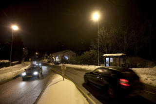 �STEDET: Faiza Ashraf ble etter alt � d�mme kidnappet ved denne bussholdeplassen i H�vik for tre uker siden.