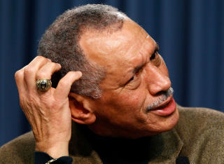 KL�R SEG I HODET: NASA-direkt�r Charles Bolden m� p�nske ut en plan for framtidas bemannede romfart. Etter president Obama kansellerte Constellation-programmet sitter USA igjen med null planer utover �rets fem planlagte romfergeoppskytinger. Foto: Chip Somodevilla/Getty Images/AFP/SCANPIX