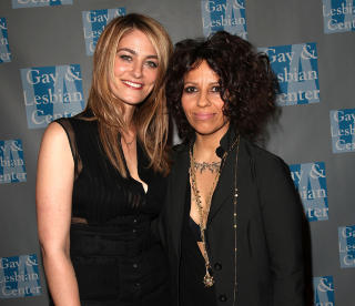 DATTEREN: Clementine Ford (30) er lykkelig sammen med 4 Non Blondes-sangeren Linda Perry (44). Foto: STELLA PICTURES