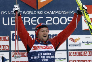 MANNEN SVERIGE ELSKER � HATE: Petter Northug. Foto: REUTERS/Leonhard Foeger/Files