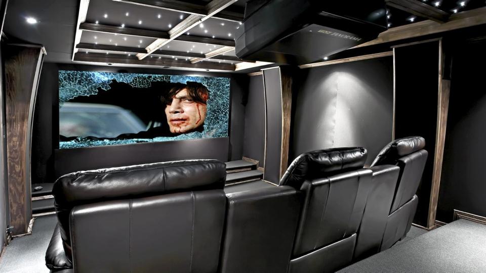 HJEMMEKINO: Slik kan en hjemmekino se ut, med stjernehimmel i taket. Foto: Atle Torp/HL-media