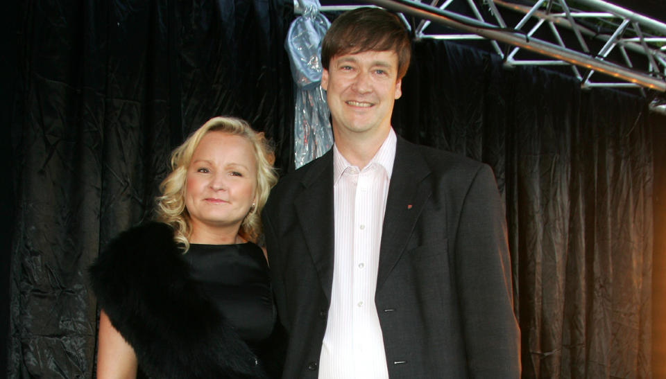 NYGIFTE: Sol Gunnes og John Christian Elden giftet seg i sin egen hage. Foto: STELLA PICTURES