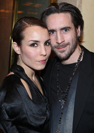 EKTEPAR: Noomi Rapace er gift med skuespilleren Ola Rapace. Sammen har de s�nnen Lev. Foto: STELLA PICTURES