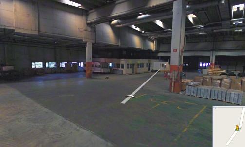 KJ�RT SEG BORT? Her er bilen inne i et lagerlokale i Oksen�yveien p� Fornebu.