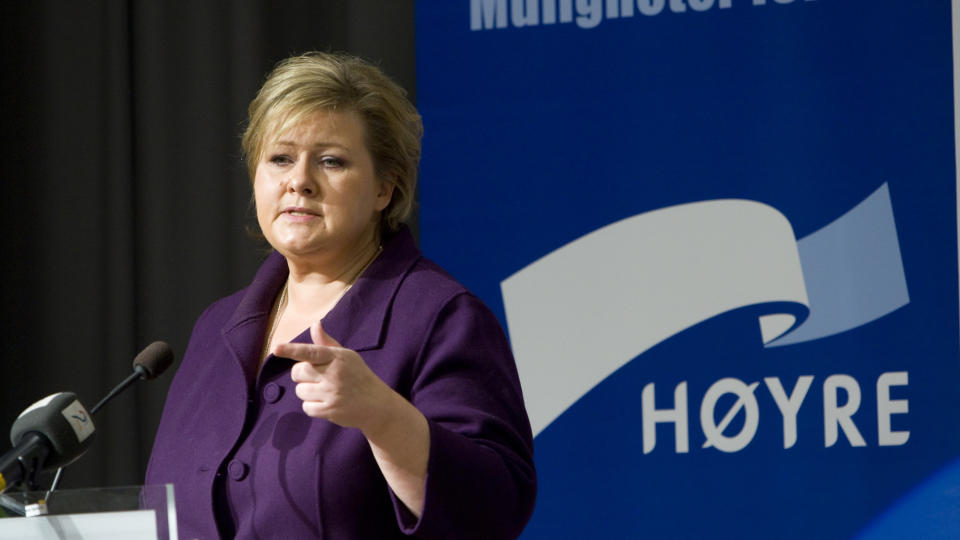 - N� KOMMER VI: Erna Solberg leder det st�rste partiet p� borgerlig side, if�lge en ny meningsm�ling som gir H�yre en oppslutning som er mer enn 2 prosentpoeng st�rre enn Fremskrittspartiet. Foto: Terje Bendiksby, Scanpix