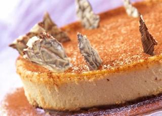 UKENS KAKE: Ostekake med kaffelik�r.  Foto: Syn�ve Dreyer/melk.no
