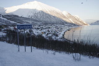 P� SENJA: Fjordg�rd ligger p� Nord-Senja i Troms. Foto:  Marit Rein og Christine Kristoffersen Hansen/Nordlys