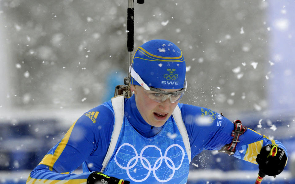 SKUDDREDD: Helena Jonsson viser lite tegn til frykt p� standplass, men verdenscuplederen og OL-gullfavoritten avsl�rer at hun er skuddredd.Foto: Janerik Henriksson / SCANPIX