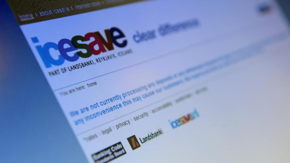 N�R L�SNING: Island m� tilbakebetale over 30 milliarder norske kroner til Storbritannia og Nederland etter at nettbanken Icesave gikk konkurs under finanskrisen i 2008. N� kan islendingene v�re n�r en l�sning, if�lge britisk finansavis. Arkivfoto: REUTERS/Dylan Martinez/SCANPIX