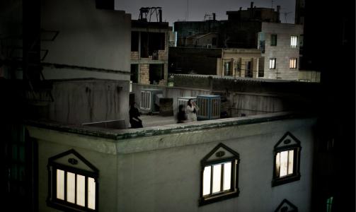�RETS BILDE: Dette bildet av iranske kvinner som roper fra hustaket, ga italienske Pietro Masturzo �rets gjeveste fotopris. Foto: EPA/PIETRO MASTURZO