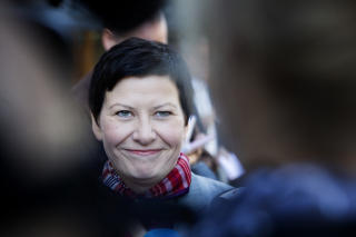 KAN IKKE FORSVARES: B�de EU, den norske regjeringen og Helga Pedersen har et betydelig forklaringsproblem dersom Datalagringsdirektivet skal kunne forsvares rettslig, skriver advokat Jon Wessel-Aas (under). Foto: SCANPIX'
