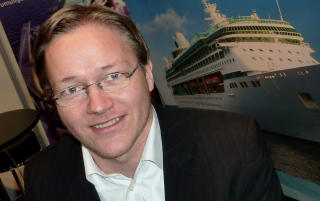 VETERAN: Dagblig leder Tor Johan Pedersen i wondercruises.com påpeker at du betaler mindre - 320x