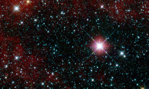 TITTIT: Dette omr�det i stjernebildet Kj�len var de f�rste lysstr�lene som n�dde WISE-teleskopet etter at dekselet ble tatt av 14. januar. Foto: NASA/JP-Caltech/UCLA